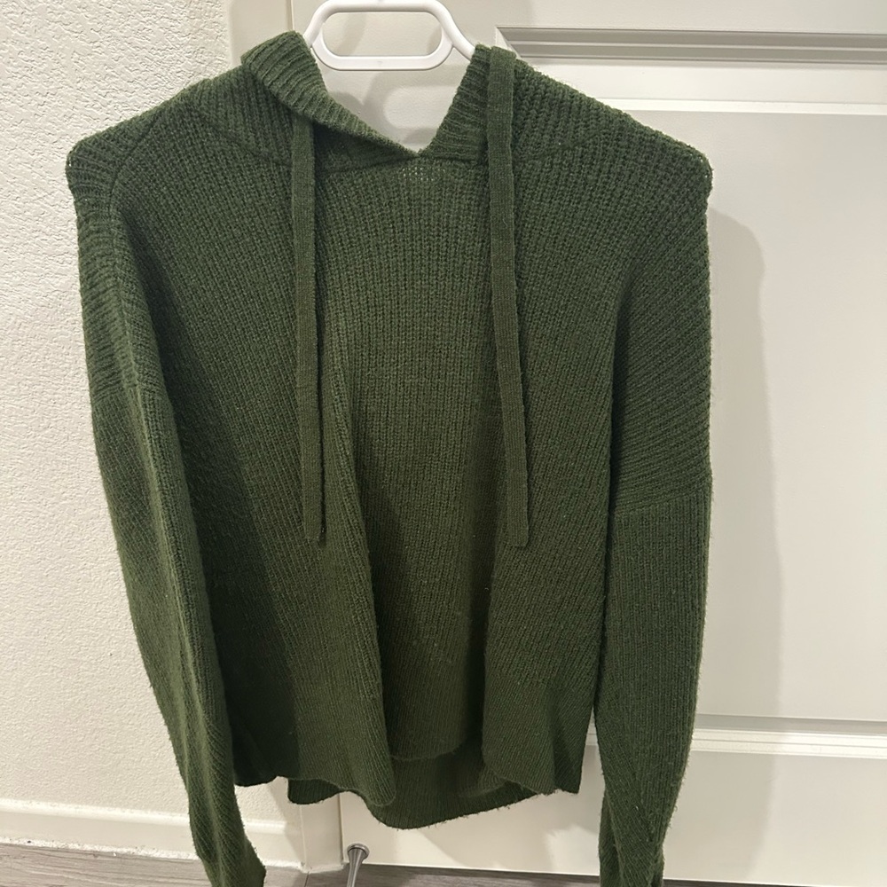 Green pullover hoodie from Lucky in great condition